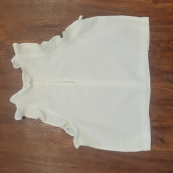 Cloth & Stone Ruffle Top - Picture 2 of 8